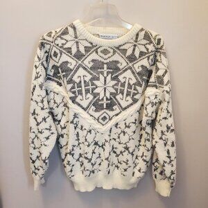 Women's Northern Isles Sweater, Size L, Cream/Gray colors, Snowflakes,Great Con!